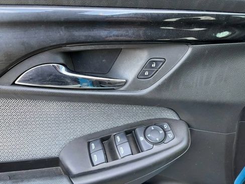 Used 2025 Chevrolet TrailBlazer LS w/ LS Convenience Package FWD image 9
