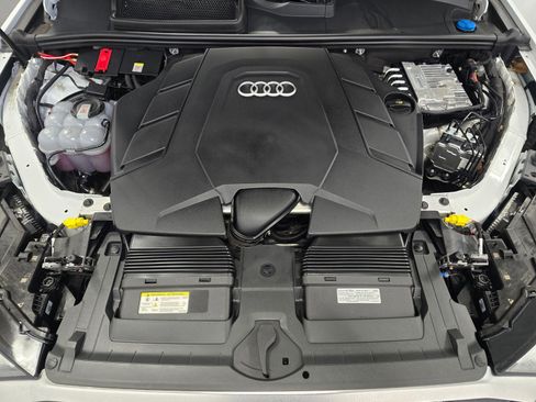 Used 2025 Audi Q7 3.0T Premium Plus AWD/4WD image 9