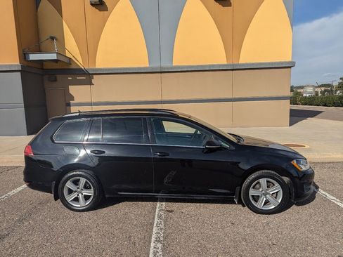 Used 2015 Volkswagen Golf TDI S image 10
