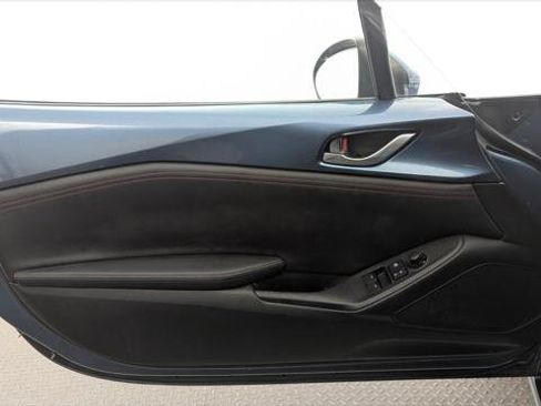 Used 2016 MAZDA MX-5 Miata Grand Touring RWD image 12