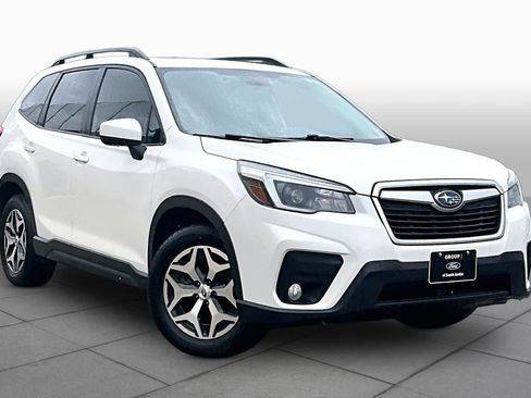 Used 2021 Subaru Forester Premium AWD/4WD image 5