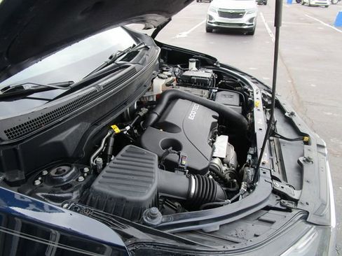 Used 2020 Chevrolet Equinox LT w/ Driver Convenience Package image 10