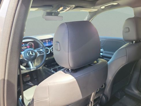 Certified 2026 Mercedes-Benz GLB 250 image 7