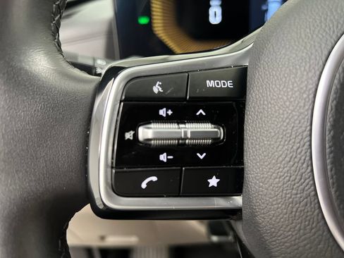 Used 2026 Kia Carnival LXS FWD image 55
