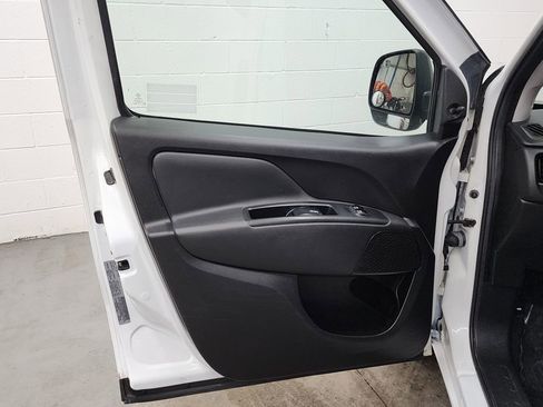 Used 2022 RAM ProMaster City Tradesman w/ Window Group 05 FWD image 9
