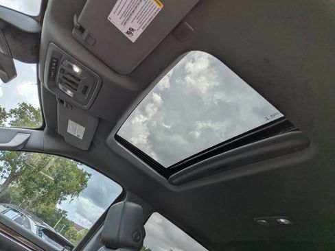 Used 2023 Chevrolet Silverado 1500 RST w/ Convenience Package II AWD/4WD image 22