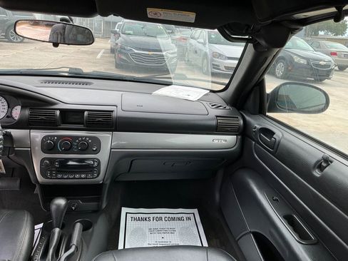 Used 2006 Chrysler Sebring GTC w/ Security Group image 19