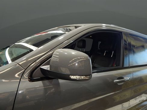 Used 2020 Jeep Grand Cherokee SRT image 11