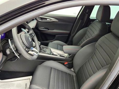 Used 2024 Dodge Hornet R/T w/ R/T Blacktop Package AWD/4WD image 18