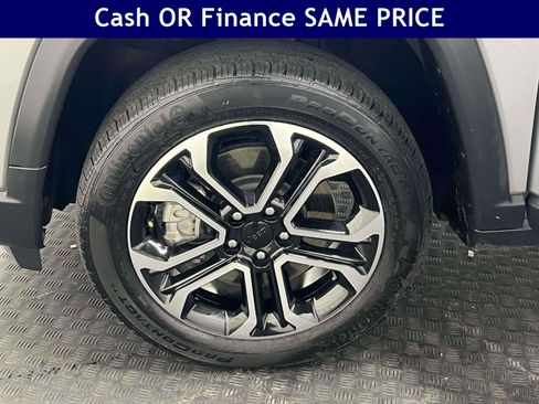 Certified 2023 Jeep Compass Limited w/ Sun and Sound Group AWD/4WD image 8