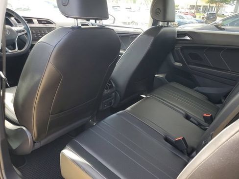 Used 2023 Volkswagen Tiguan SE FWD image 28