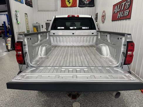 Used 2017 Chevrolet Silverado 2500 W/T w/ WT Fleet Convenience Package AWD/4WD image 6