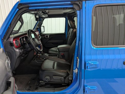 Used 2023 Jeep Gladiator Rubicon w/ LED Lighting Group image 14