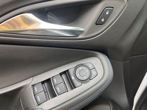 New 2026 Buick Encore GX Sport Touring image 7