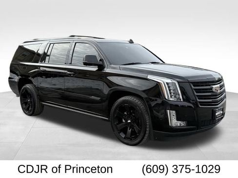 Used 2018 Cadillac Escalade ESV Platinum image 1