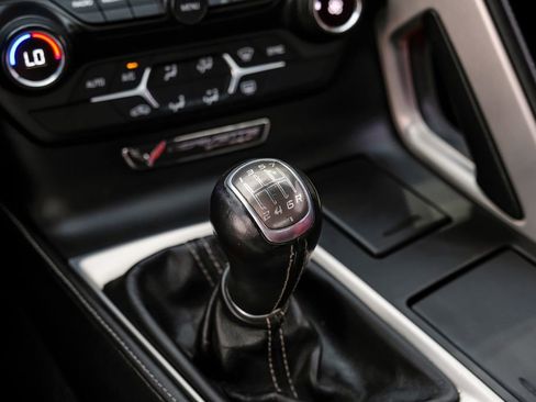 Used 2014 Chevrolet Corvette Stingray Convertible RWD image 25