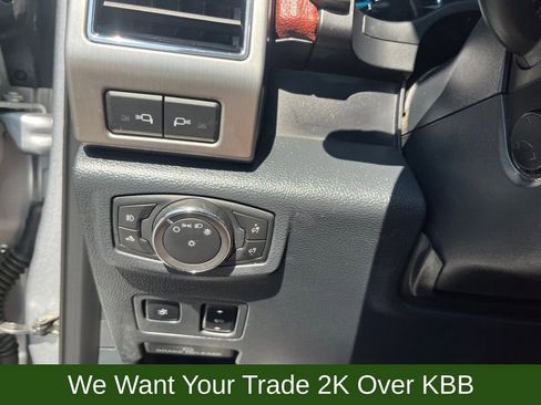 Used 2022 Ford F350 Platinum image 21