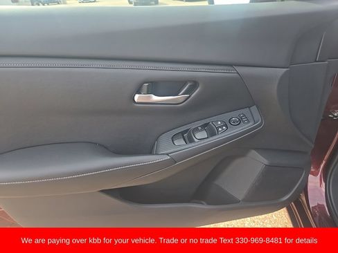 Used 2024 Nissan Sentra SV FWD image 10