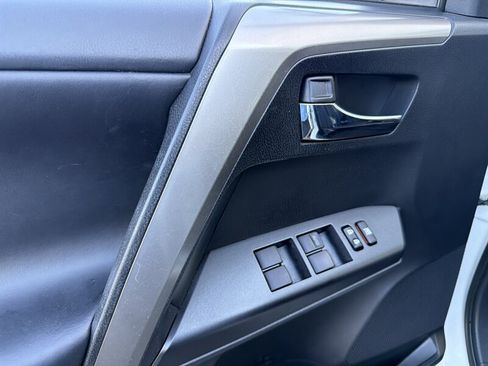 Used 2018 Toyota RAV4 XLE w/ All Weather Liner Package FWD image 25