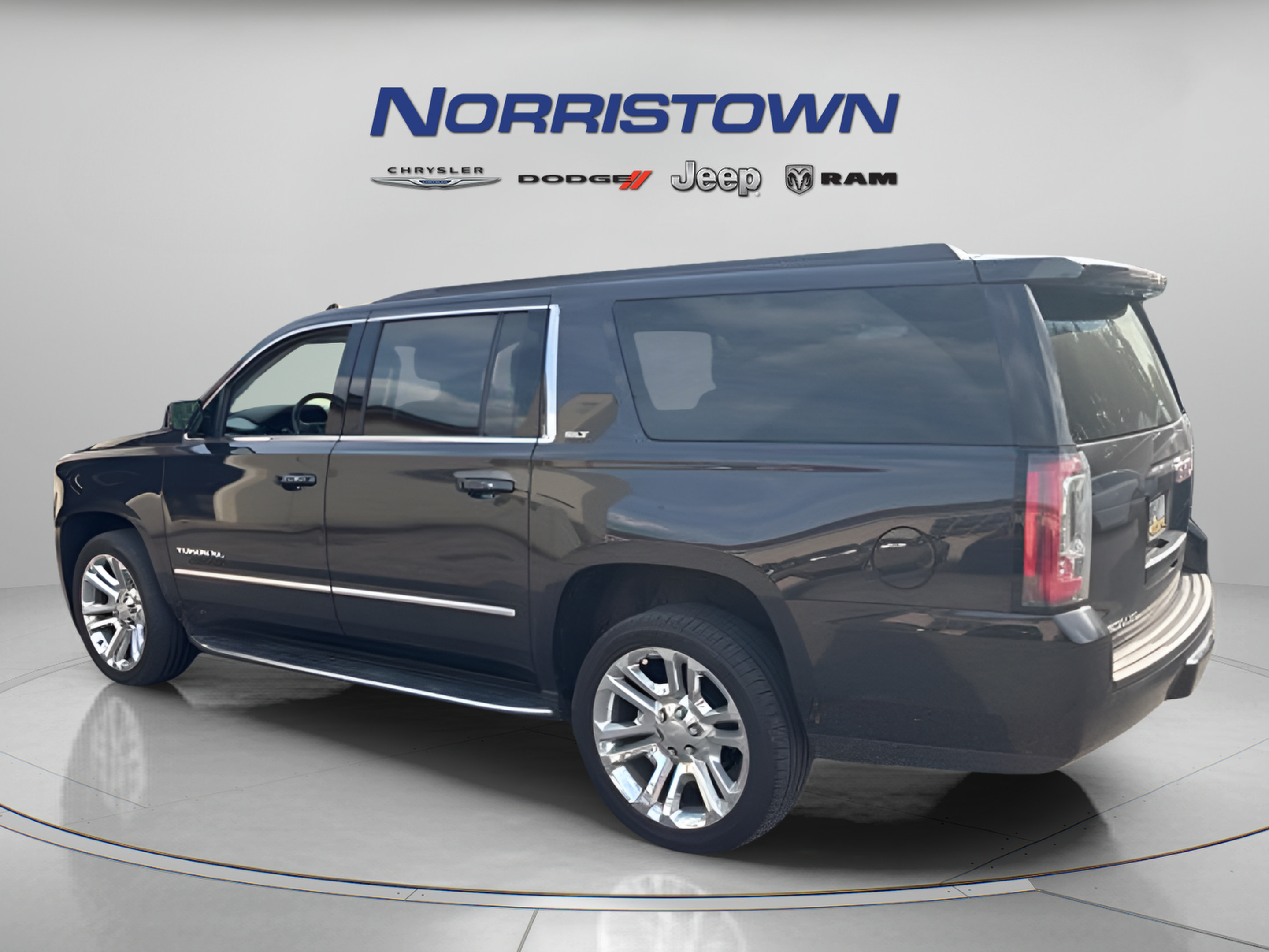 Used 2020 GMC Yukon XL SLT w/ Premium Edition AWD/4WD image 6
