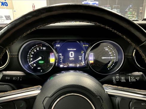 Used 2022 Jeep Wrangler Unlimited Sahara image 12