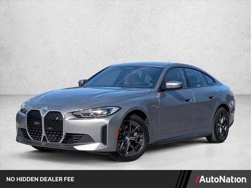 Used 2023 BMW i4 eDrive40 RWD image 1