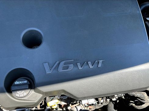 Used 2023 Buick Enclave Avenir image 35