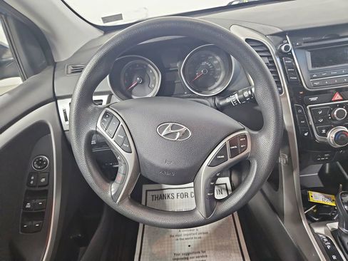 Used 2016 Hyundai Elantra GT image 15