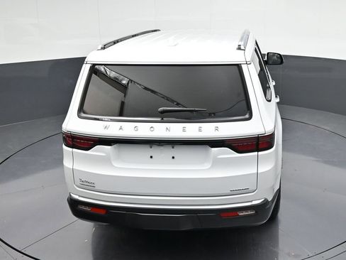 Used 2022 Jeep Wagoneer Series III image 19