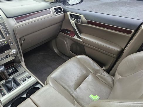 Used 2019 Lexus GX 460 Premium image 29