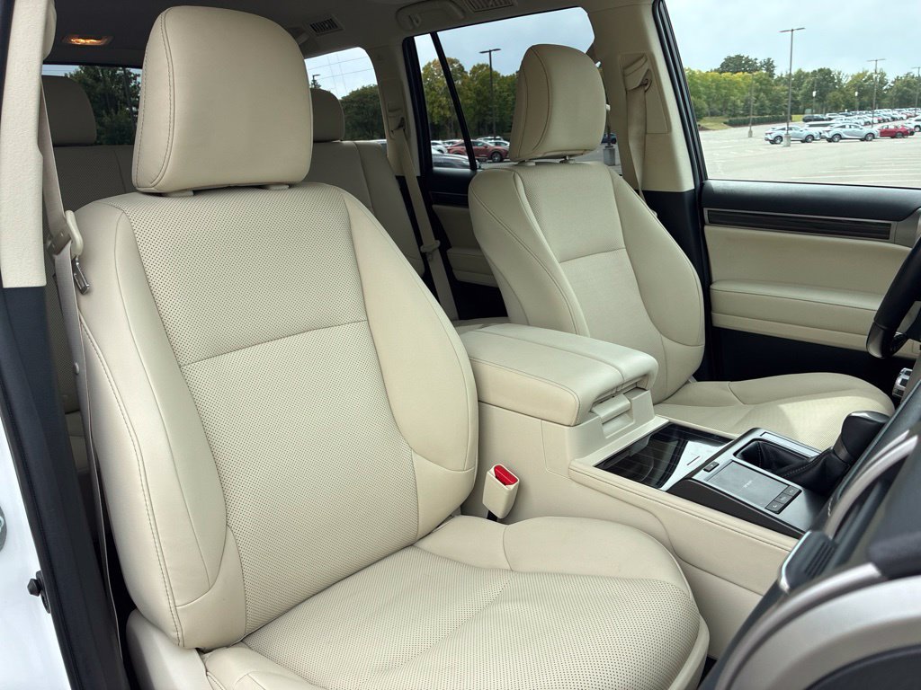 Certified 2023 Lexus GX 460 Premium w/ Accessory Package AWD/4WD image 19