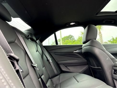 Used 2021 Cadillac CT4 Premium Luxury image 13