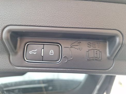 Used 2025 Ford Explorer ST-Line w/ ST-Line Street Pack image 32