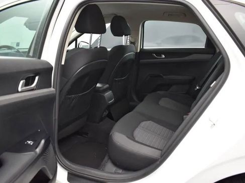 Used 2025 Kia K5 LXS FWD image 15