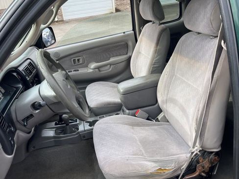 Used 2002 Toyota Tacoma 4x4 Xtracab V6 image 17