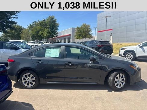 Used 2026 Toyota Corolla LE FWD image 2