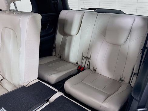 New 2026 Mercedes-Benz GLB 250 image 8