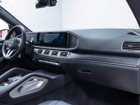 Used 2022 Mercedes-Benz Maybach GLS 600 4MATIC image 52