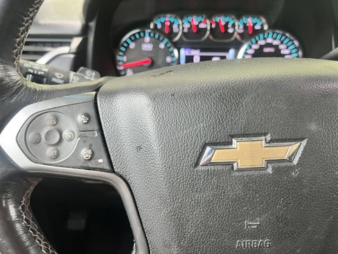 Used 2018 Chevrolet Tahoe Premier AWD/4WD image 25