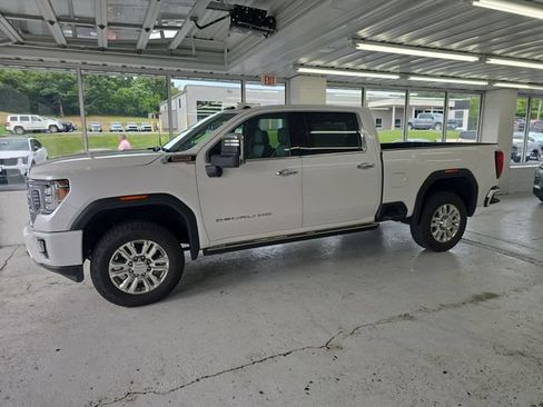 Certified 2023 GMC Sierra 3500 Denali w/ Denali Ultimate Package AWD/4WD image 2