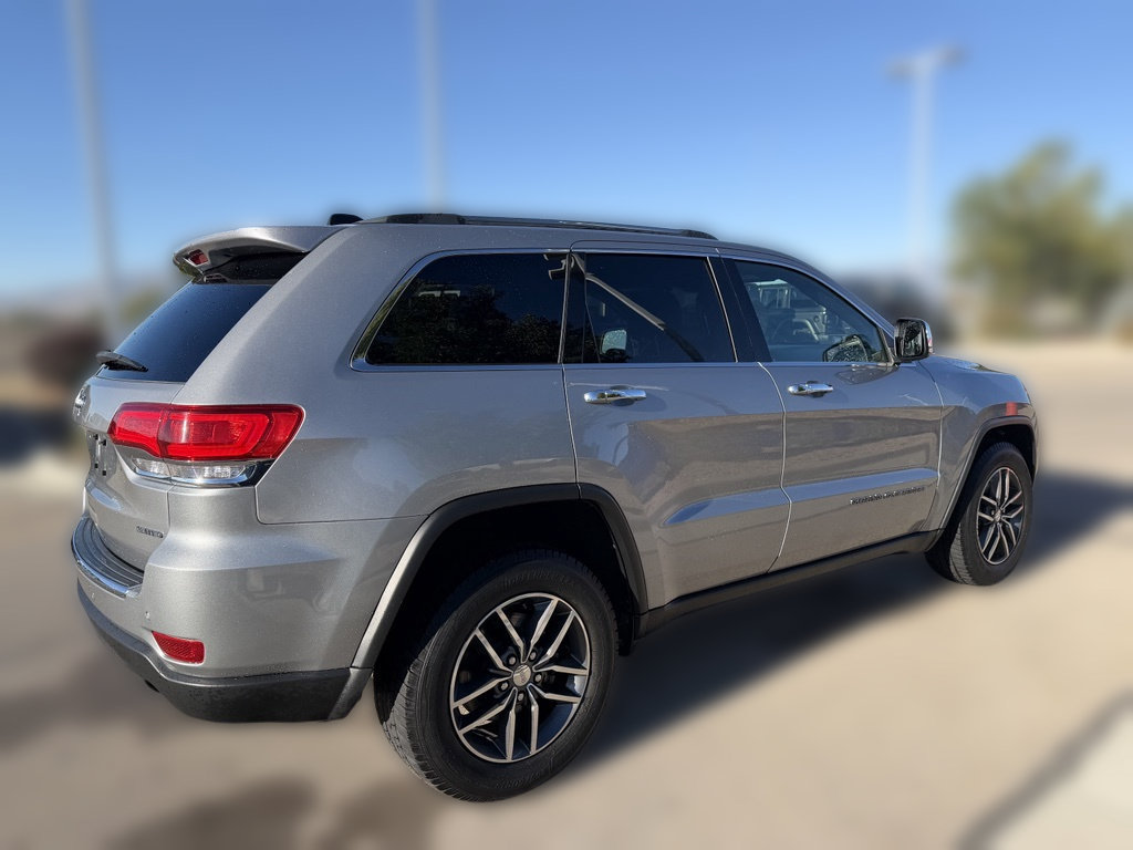 Used 2018 Jeep Grand Cherokee Limited AWD/4WD image 4
