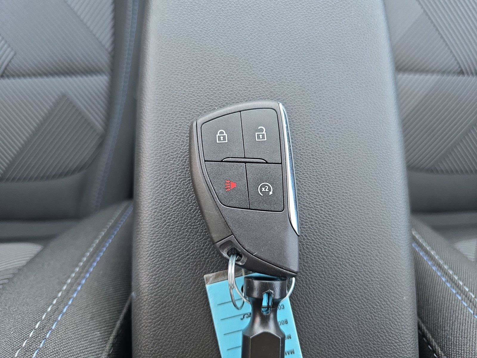 Used 2027 Chevrolet Bolt LT w/ Comfort Package FWD image 28
