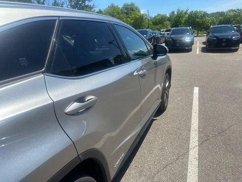 Used 2019 Lexus RX 450hL Luxury w/ Accessory Package AWD/4WD image 15