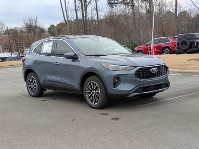 New 2026 Ford Escape SE w/ PHEV Premium Package