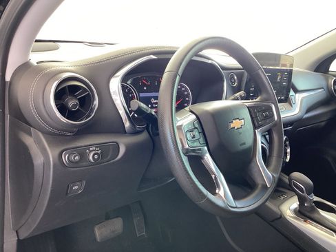 Used 2024 Chevrolet Blazer LT w/ Convenience Package FWD image 9
