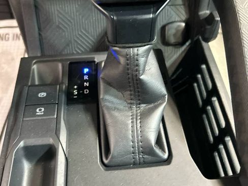 Used 2024 Toyota Tacoma SR RWD image 6