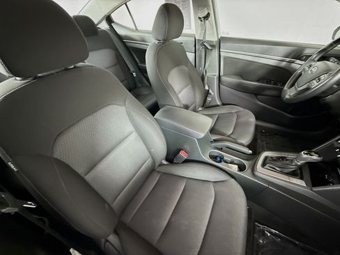 Used 2017 Hyundai Elantra Value Edition FWD image 35