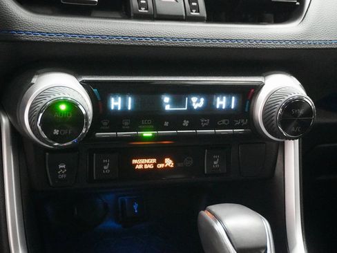 Used 2022 Toyota RAV4 XSE w/ XSE Grade Weather Package image 27