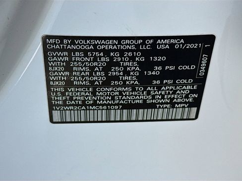 Used 2021 Volkswagen Atlas SE w/ Towing Package image 36