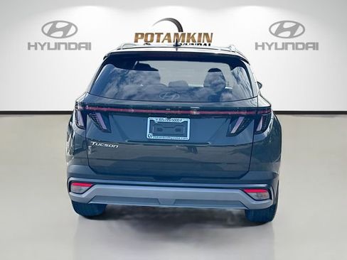 Certified 2025 Hyundai Tucson SEL FWD image 6